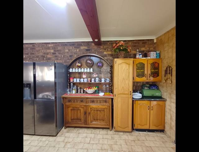 6 BEDROOM HOUSE FOR SALE IN MEYERTON SOUTH